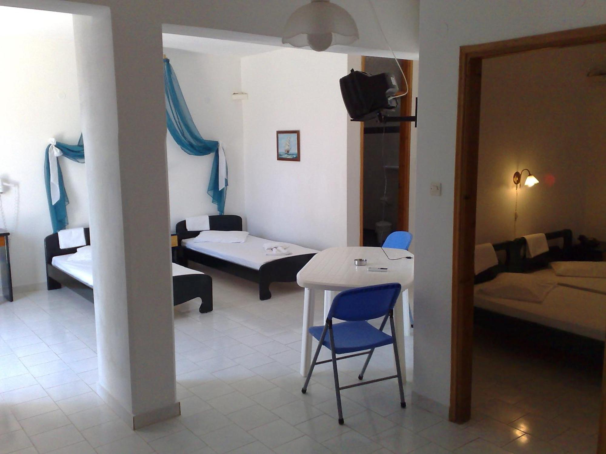 Azolimnos Bay Aparthotel ภายนอก รูปภาพ