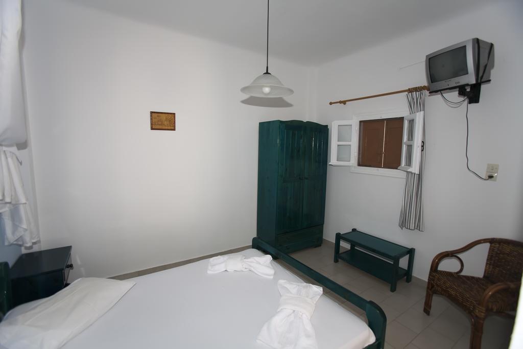 Azolimnos Bay Aparthotel ภายนอก รูปภาพ