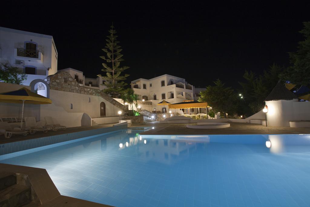 Azolimnos Bay Aparthotel ภายนอก รูปภาพ
