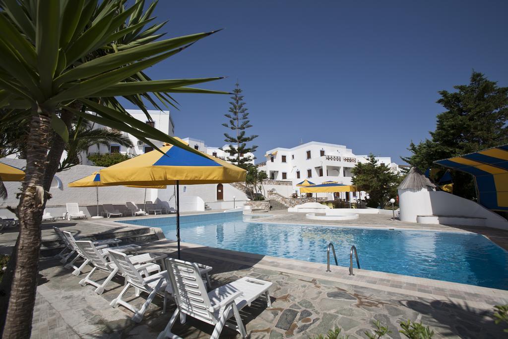 Azolimnos Bay Aparthotel ภายนอก รูปภาพ