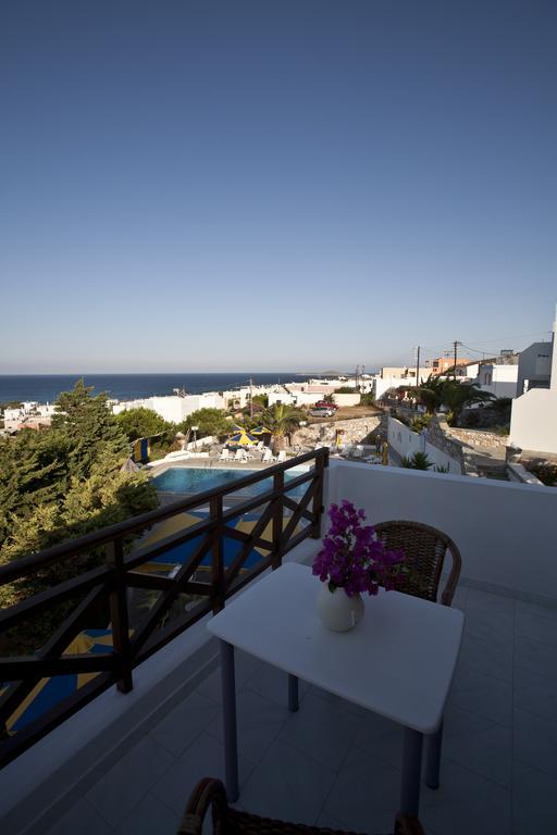 Azolimnos Bay Aparthotel ภายนอก รูปภาพ