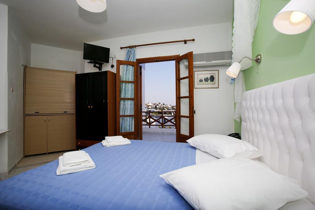 Azolimnos Bay Aparthotel ภายนอก รูปภาพ
