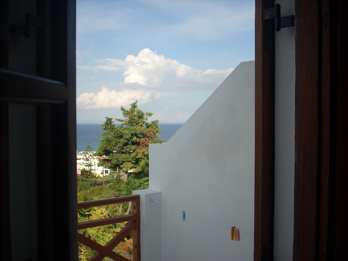 Azolimnos Bay Aparthotel ภายนอก รูปภาพ